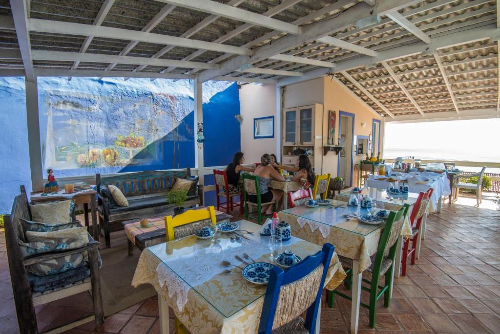 Via Brasil - salao de cafe