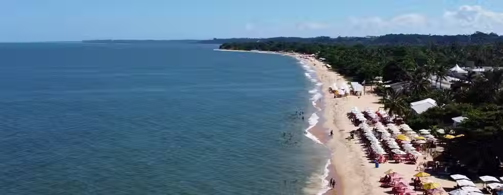 Praia Taperapuan na Bahia: além da curtição e do agito