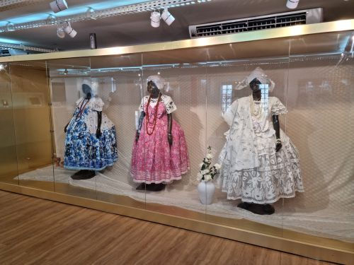 vestidos das baianas de acaraje da bahia