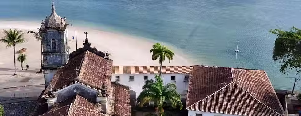 6 igrejas à beira-mar na Cidade Baixa em Salvador