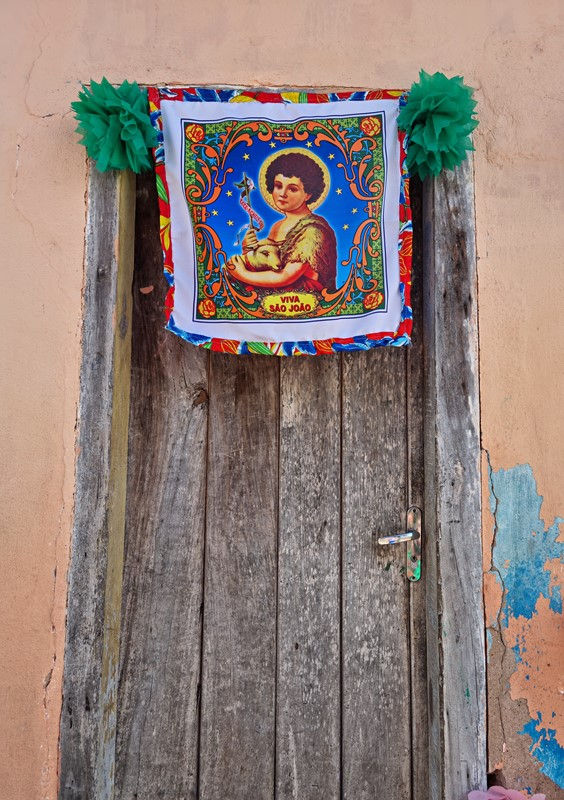 Decoração São João porta de casa Igatu