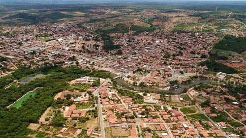 vistas aerea de muitas casas em correntina bahia