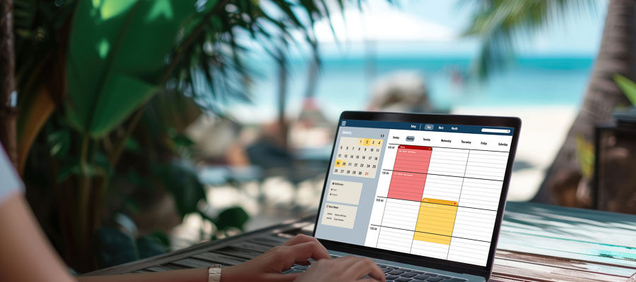 notebook aberto com calendario trip ai planner
