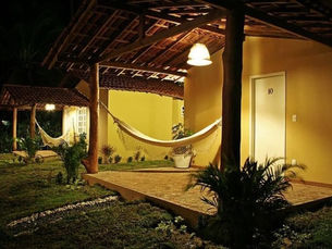 Hospede-se na Quarta Praia na Pousada Vila Marraro