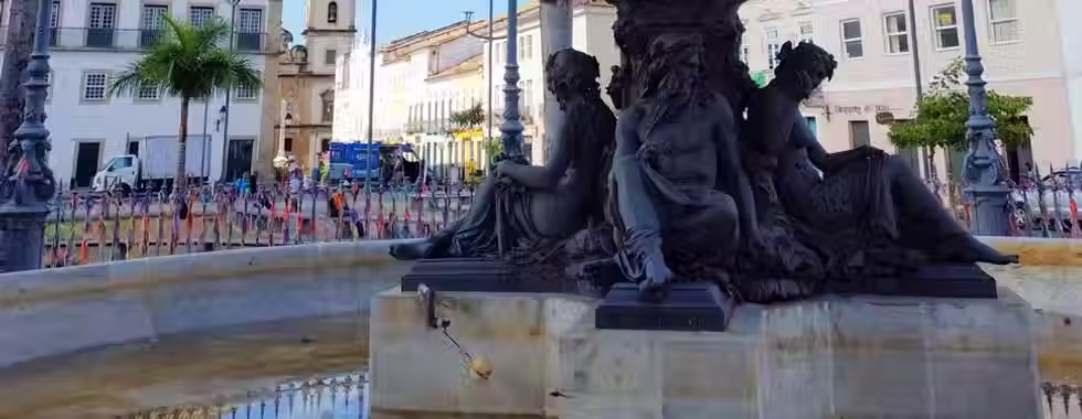 Chafarizes e fontes de Salvador: conheça 14 delas