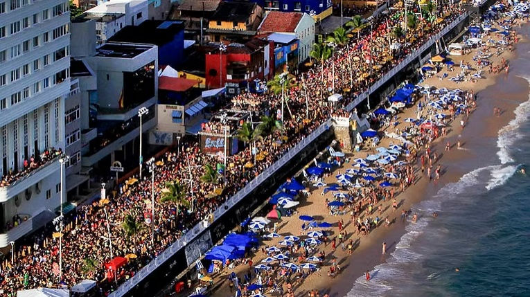 Vista aérea carnaval Salvador Barra