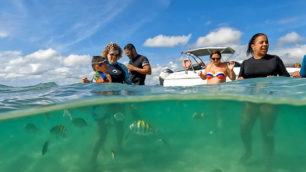 Piscinas naturais de Moreré em família bahia terra turismo