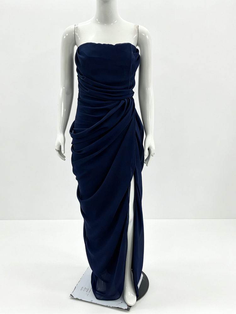 Thumbnail: Elegant Backless Long Skirt Solid Color Simple High-Grade Waist Side-Opening Des
