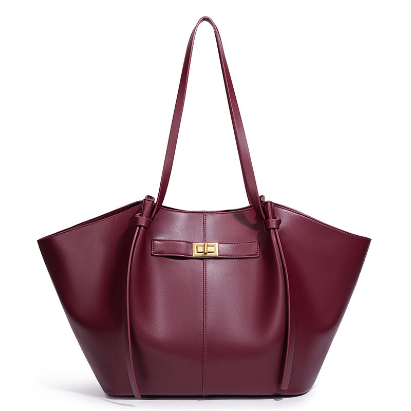 Thumbnail: Lightweight Large Capacity 2025 New Bat-Shaped High Street Handbag European and 