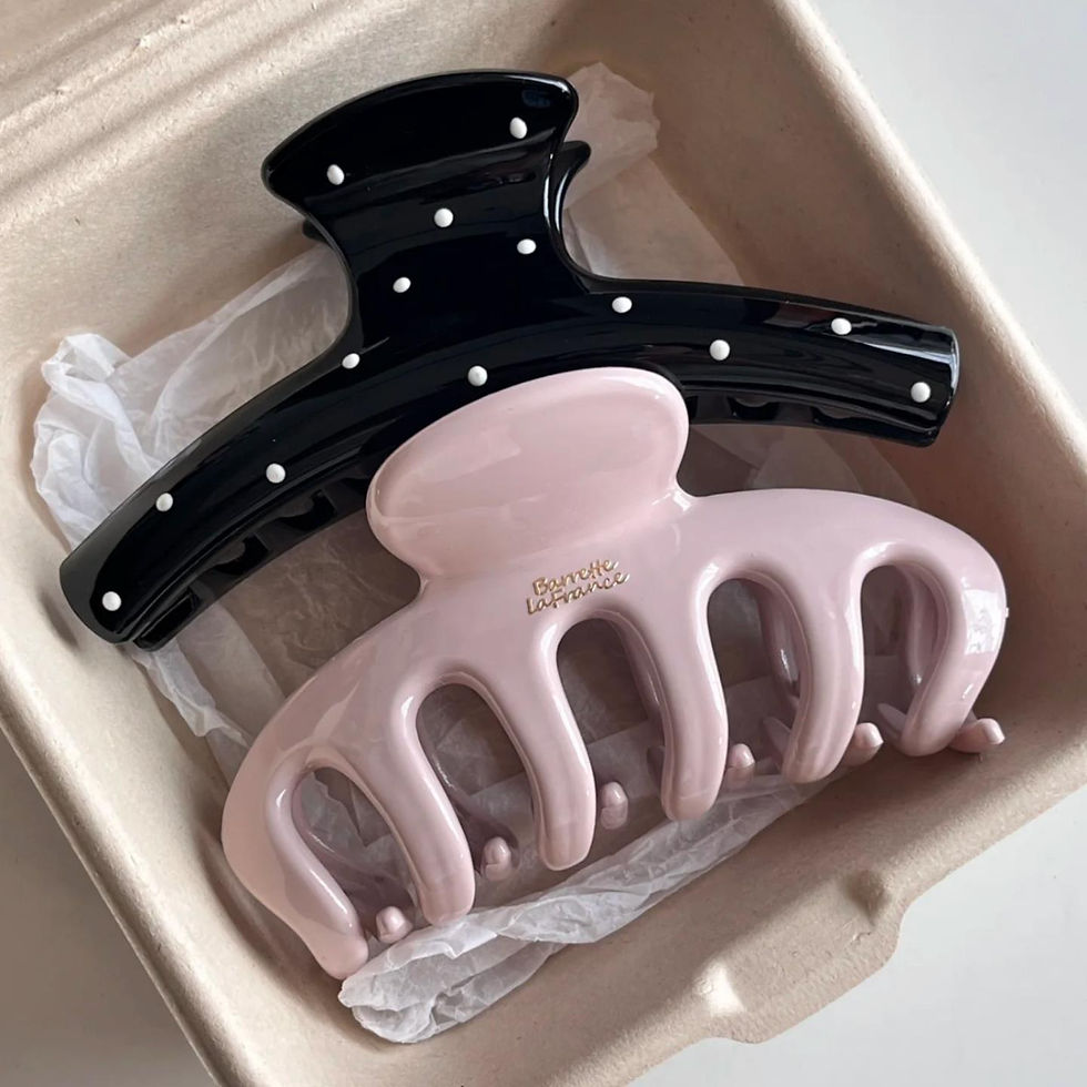 Thumbnail: Korean Large Size Acrylic Dragon Bone Shark Hair Clip French Style Polka Point A