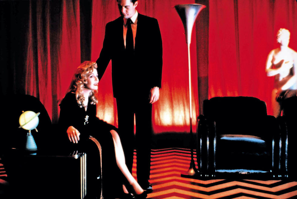 TwinPeaks_S1_TV_redroom copy