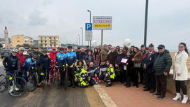 Vieste: la sicurezza stradale passa per la memoria. Installati i segnali per la tutela dei ciclisti