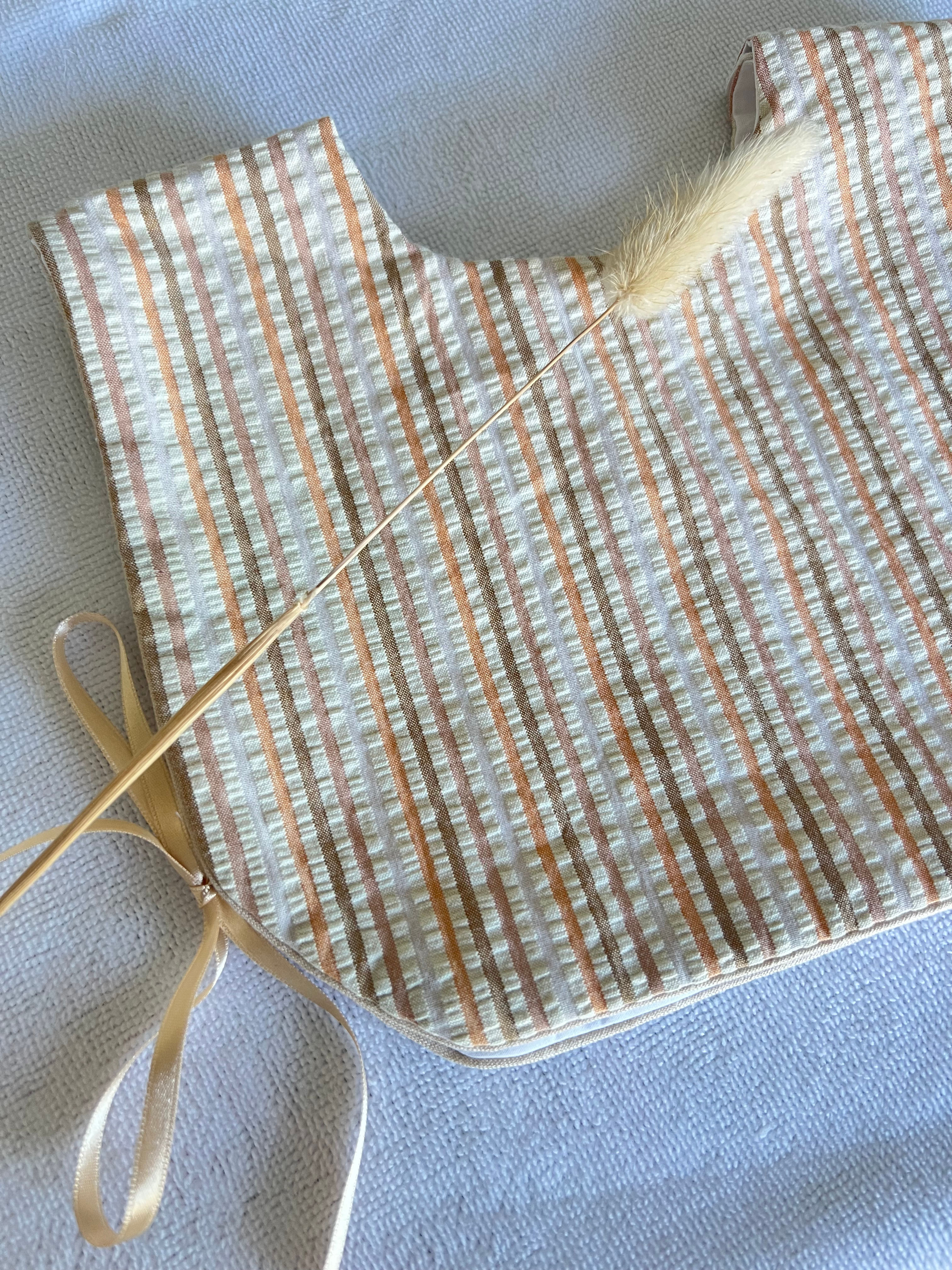 Bavoir plastron seersucker rayé 