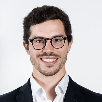 Vitor Akkerman_edited.jpg