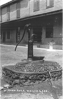 *Town Pump 1907