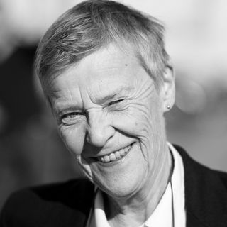 NOOR VAN DE EEUW: KIM FRIELE