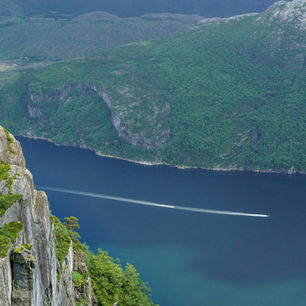 Découverte Culinaire Automnale: Les Meilleurs Spots Gastronomiques au Fjord-du-Saguenay