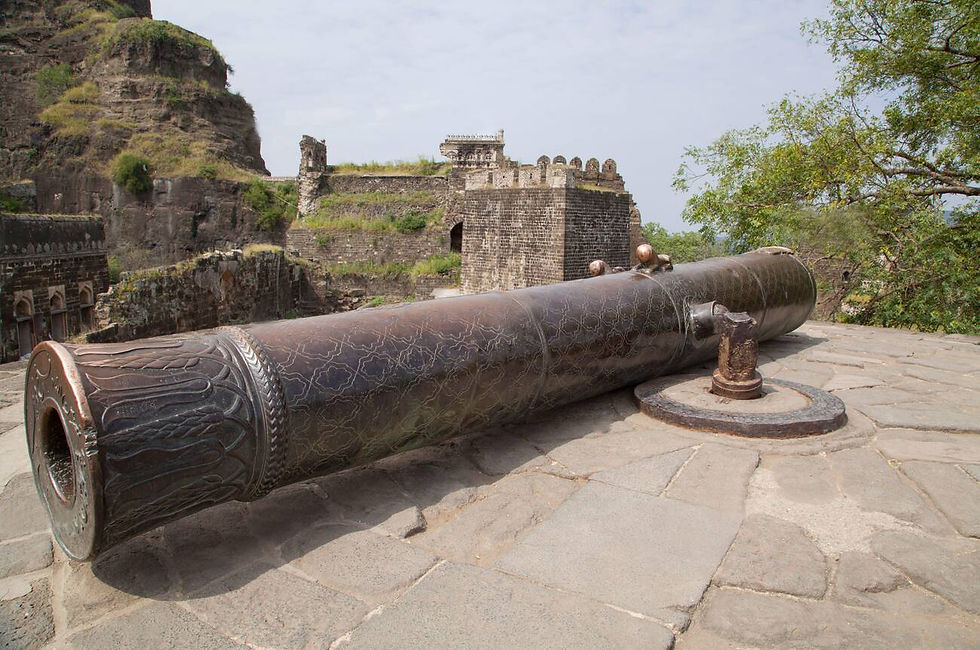 A five-metal, 6-metre cannon, engraved with Emperor Aurangzeb's