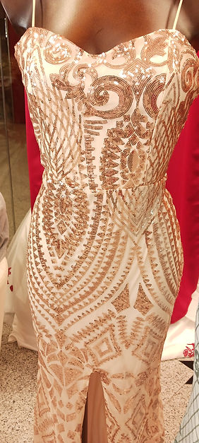 robe de soirée sur mesure star scéne brillant strass grand choix atelier blanc