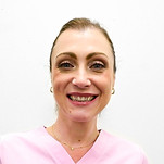 Dr Estea Pretorius