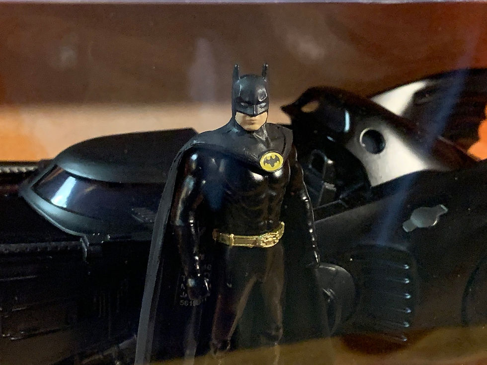 Miniatura: Batmobile 1989 escala 1.24