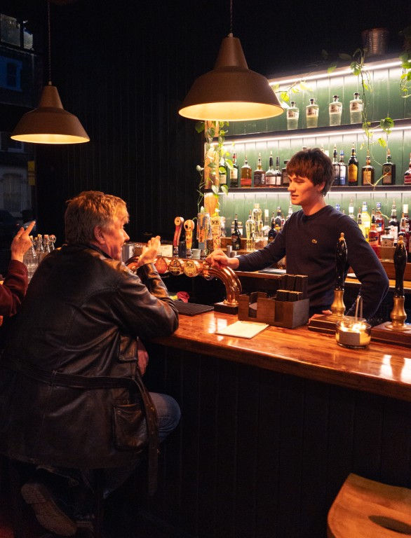 Inside The Star Pub Highgate London (16).jpg