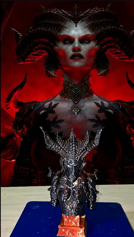 Küçük resim: Lilith Bust