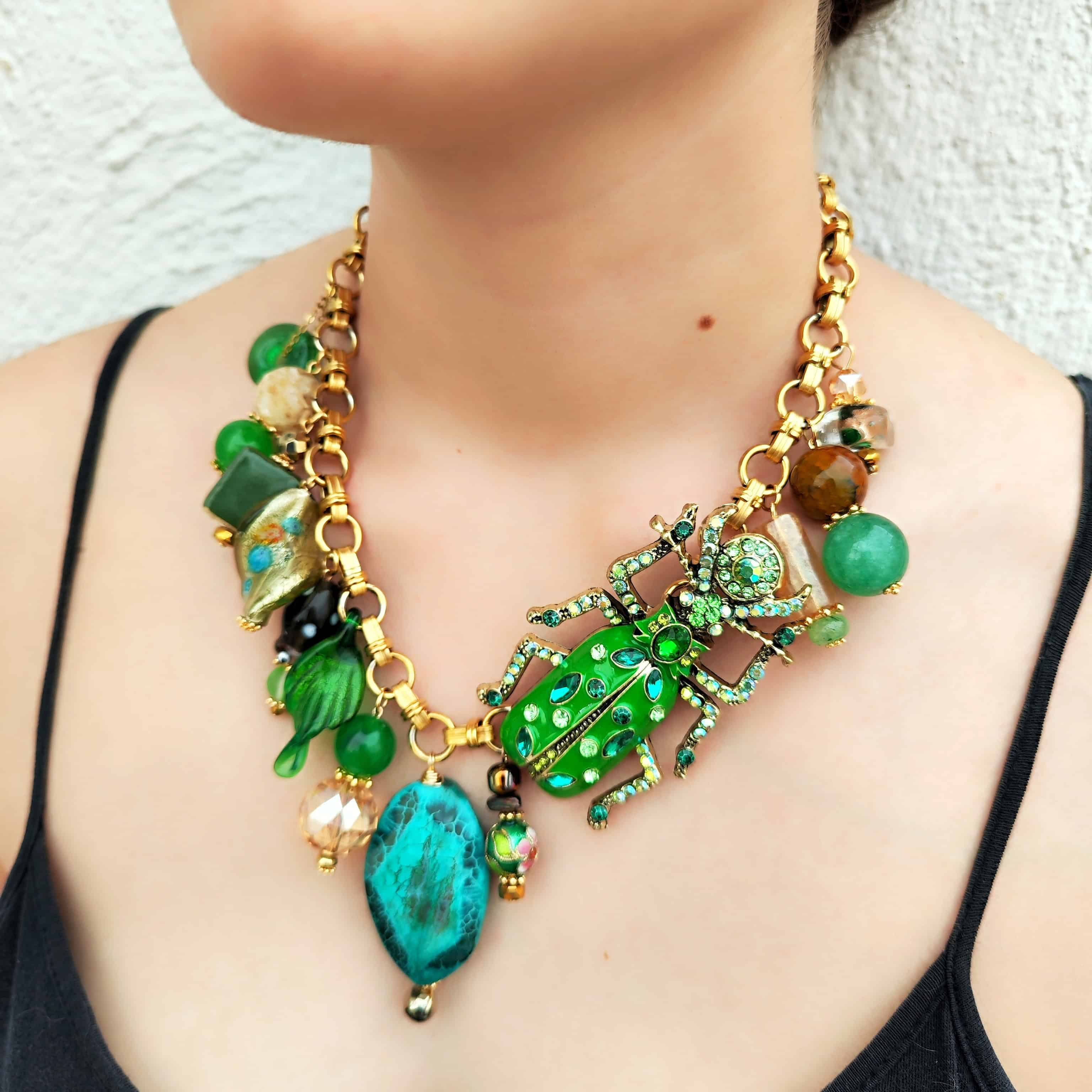 Collar ESCARABAJO VERDE