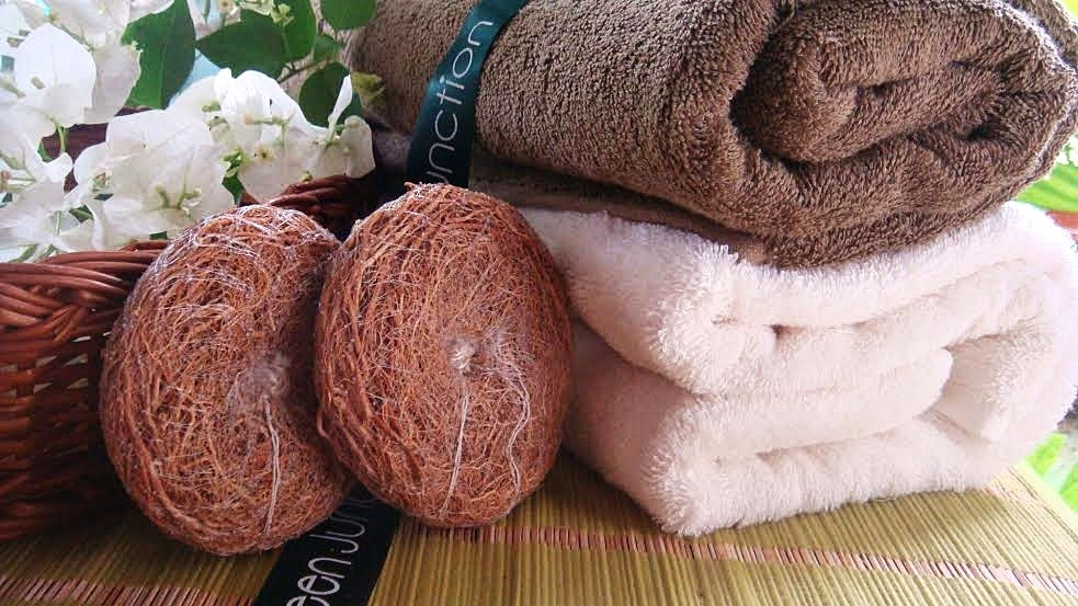 ग्रीन जंक्शन आयुर्वेदिक Vetiver सुगंधित स्नान स्क्रब (पैक ओएफए 4)