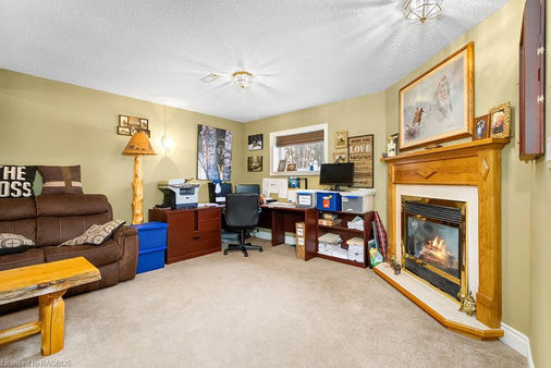 614504_hamiltonlane_photo14.jpeg