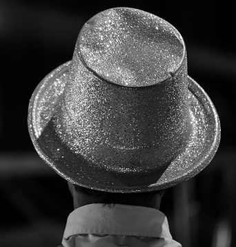 The Oldest Show on Earth pic 1 hat.png