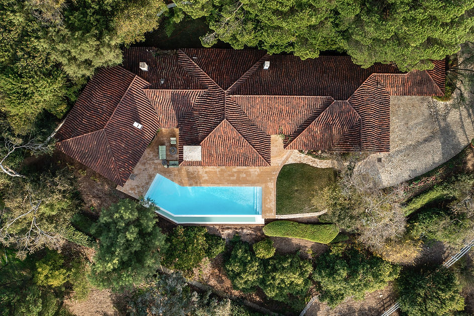 Drone plan view of the Rolling Hills home