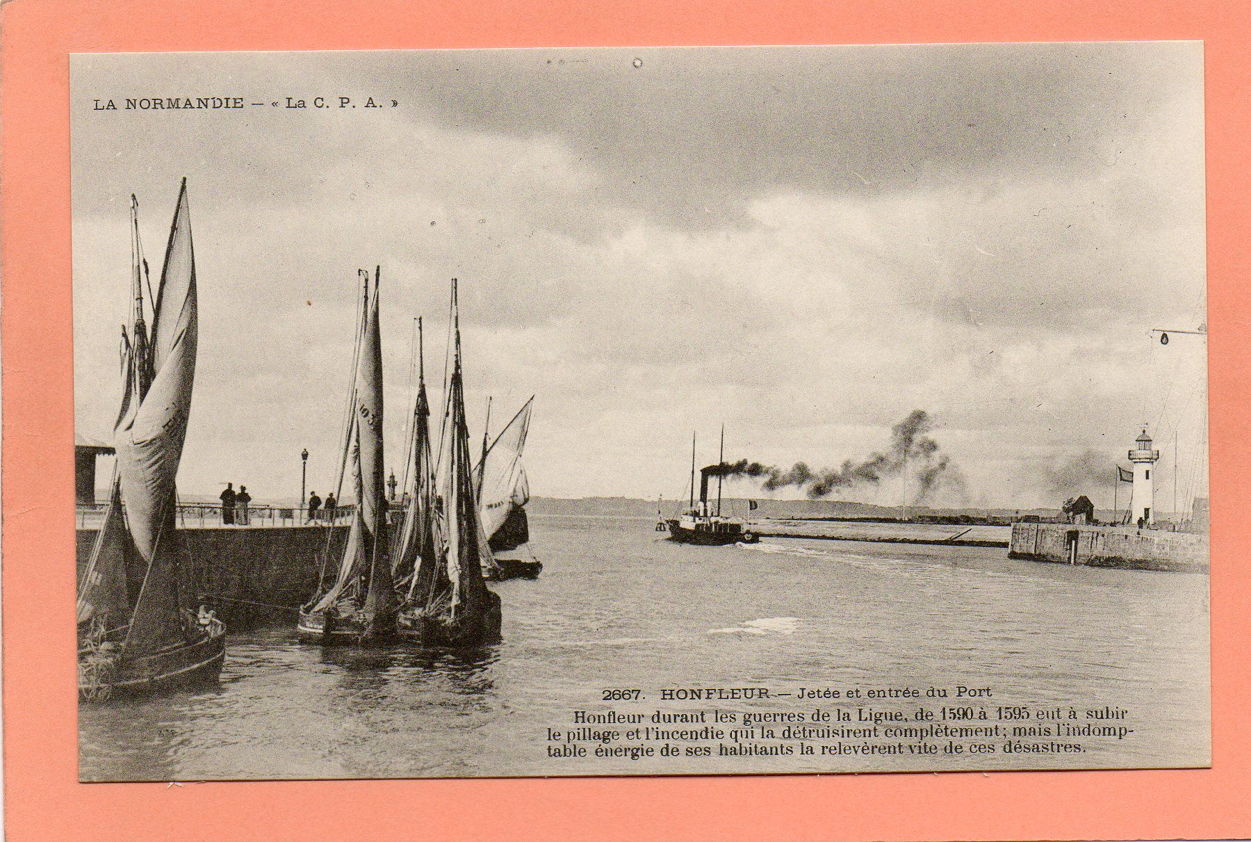 dept 14 - 2667 - HONFLEUR - Jetée et entrée du Port - Honfleur durant les guerre