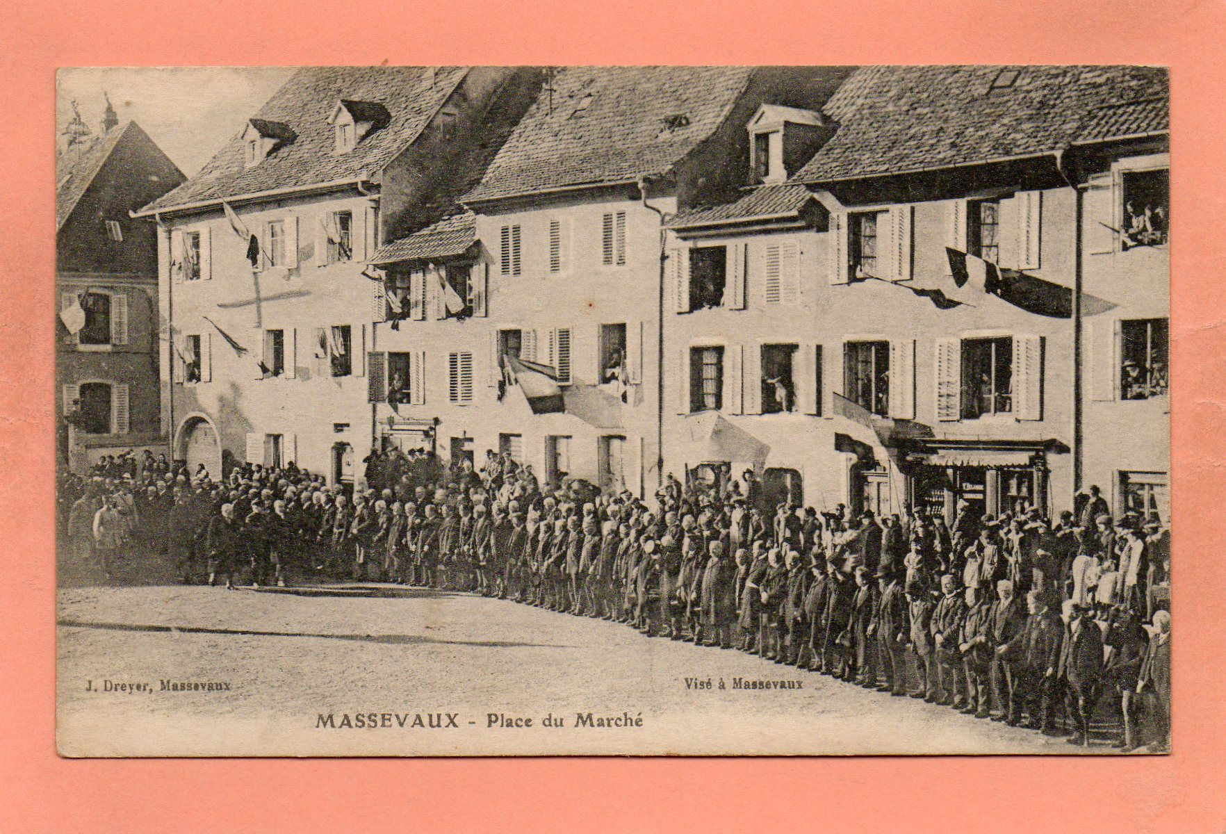 dept 68 - MASSEVAUX - Place du Marché