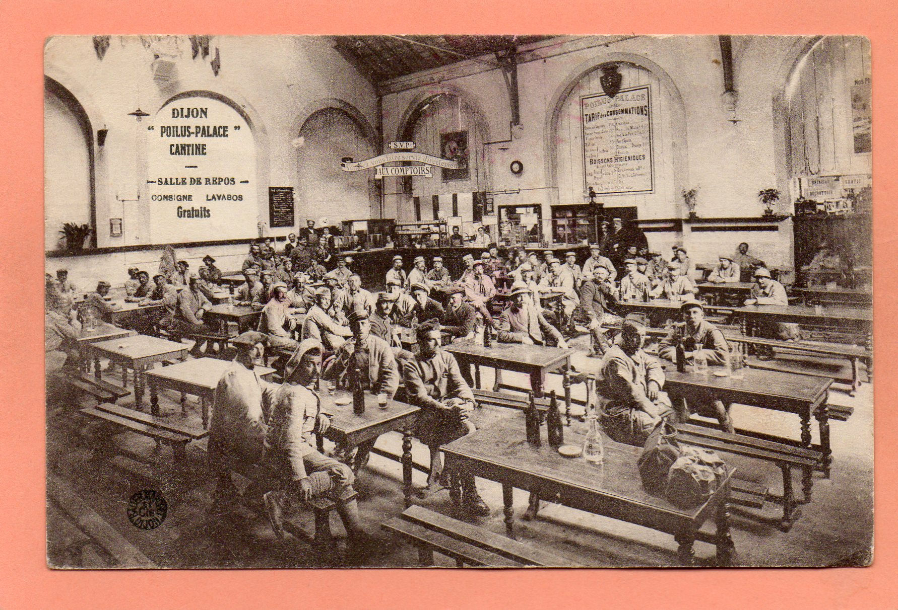 dept 21 - DIJON - Poilus Palace - Cantine - salle de repos