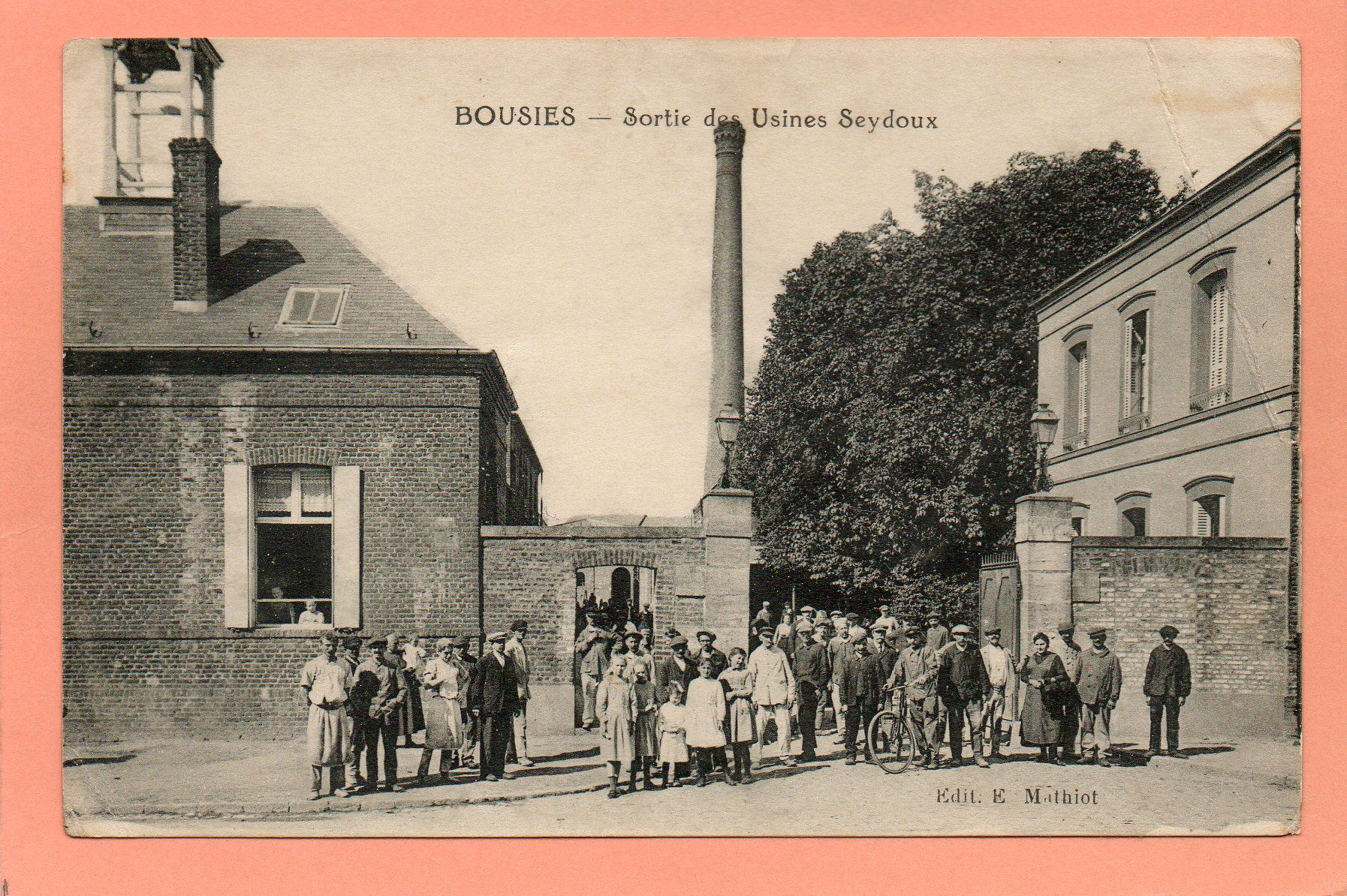 dept 59 - BOUSIES - Sortie des Usines Seydoux