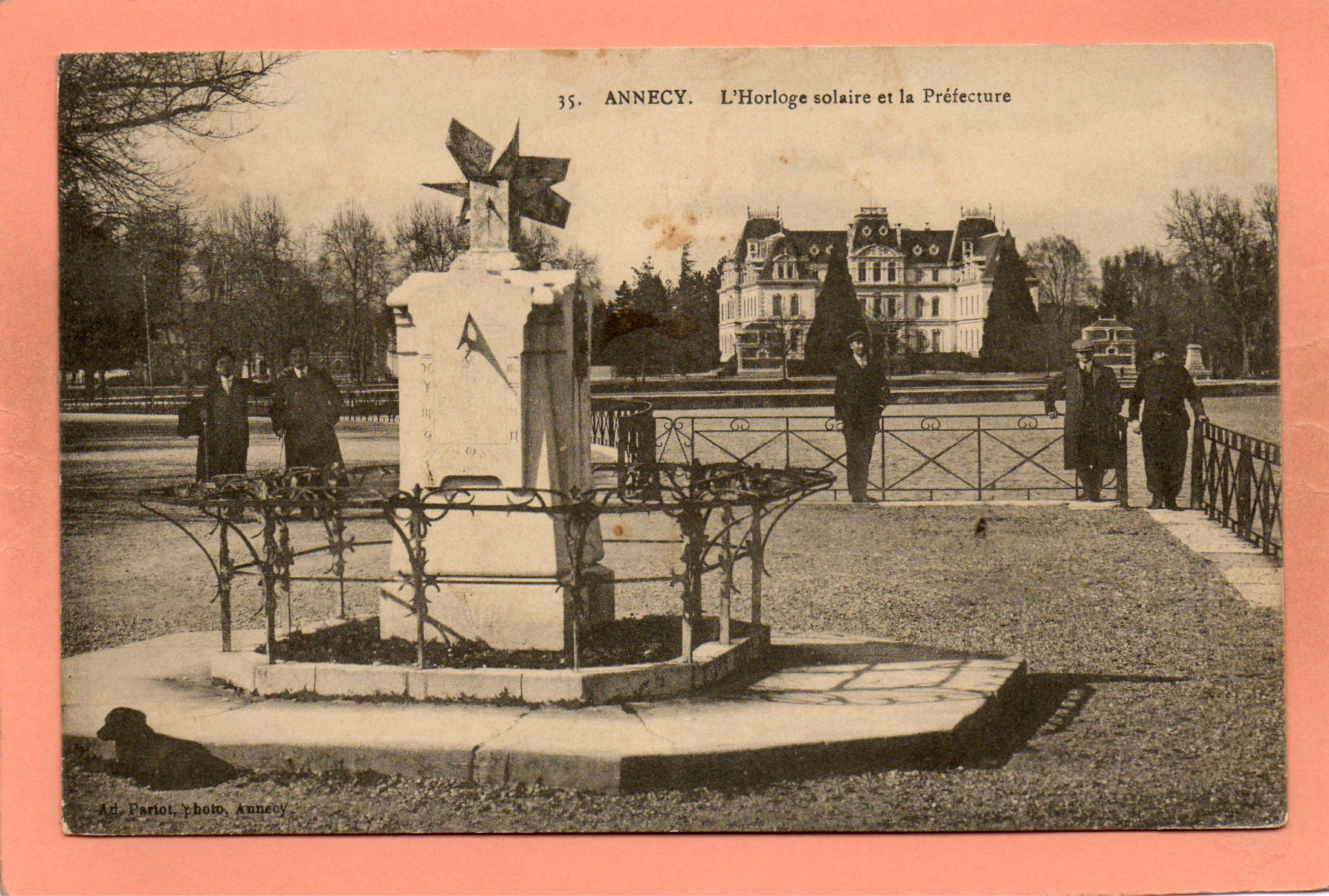 dept 74 - 35 - ANNECY - L'Horloge solaire et la Préfecture