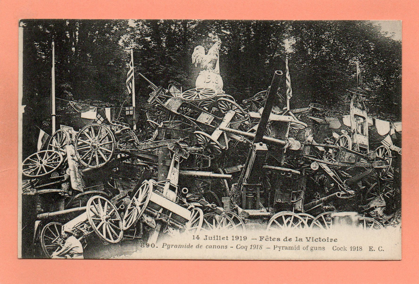 dept 75 - 890 - PARIS - 14 Juillet 1919 - Fêtes de la Victoire - Pyramide de can
