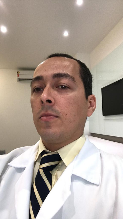 Dr Michael Fisiatra.jpeg