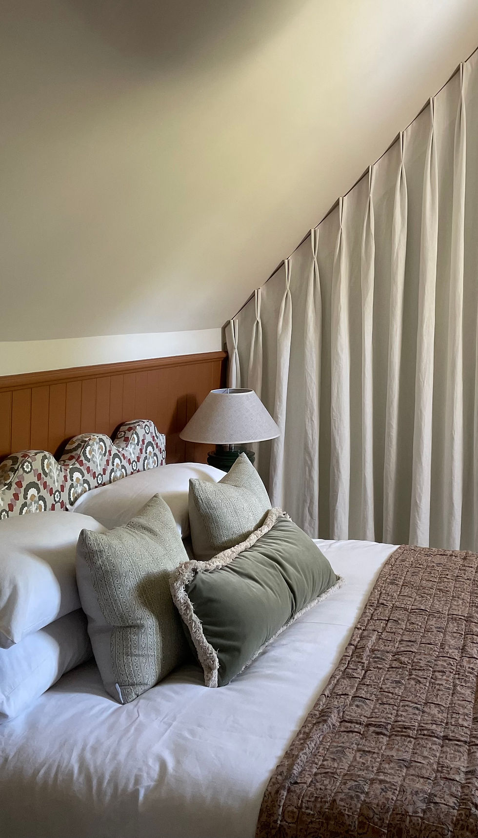 apex_curtain