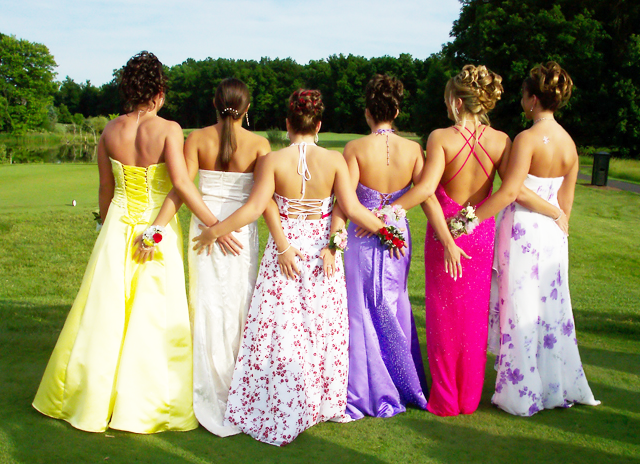 Prom & Graduation Photography by Blake Ferguson depicts a group of Five Women with posed overlapping arms in Ontario, Canada.