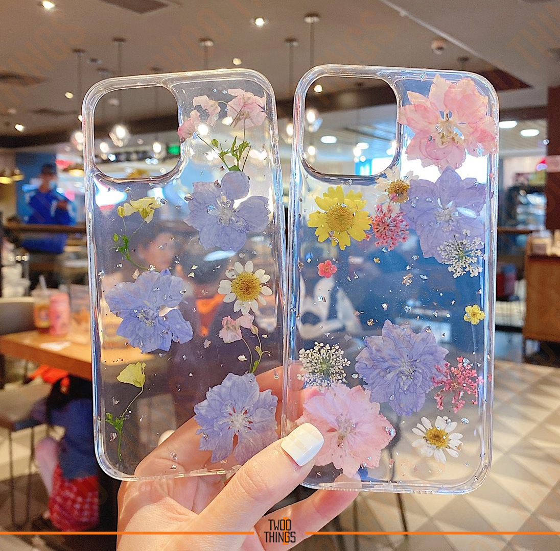 Dry Flower - Purple Flowers with Chrysanthemum on Transparent Rubber Case