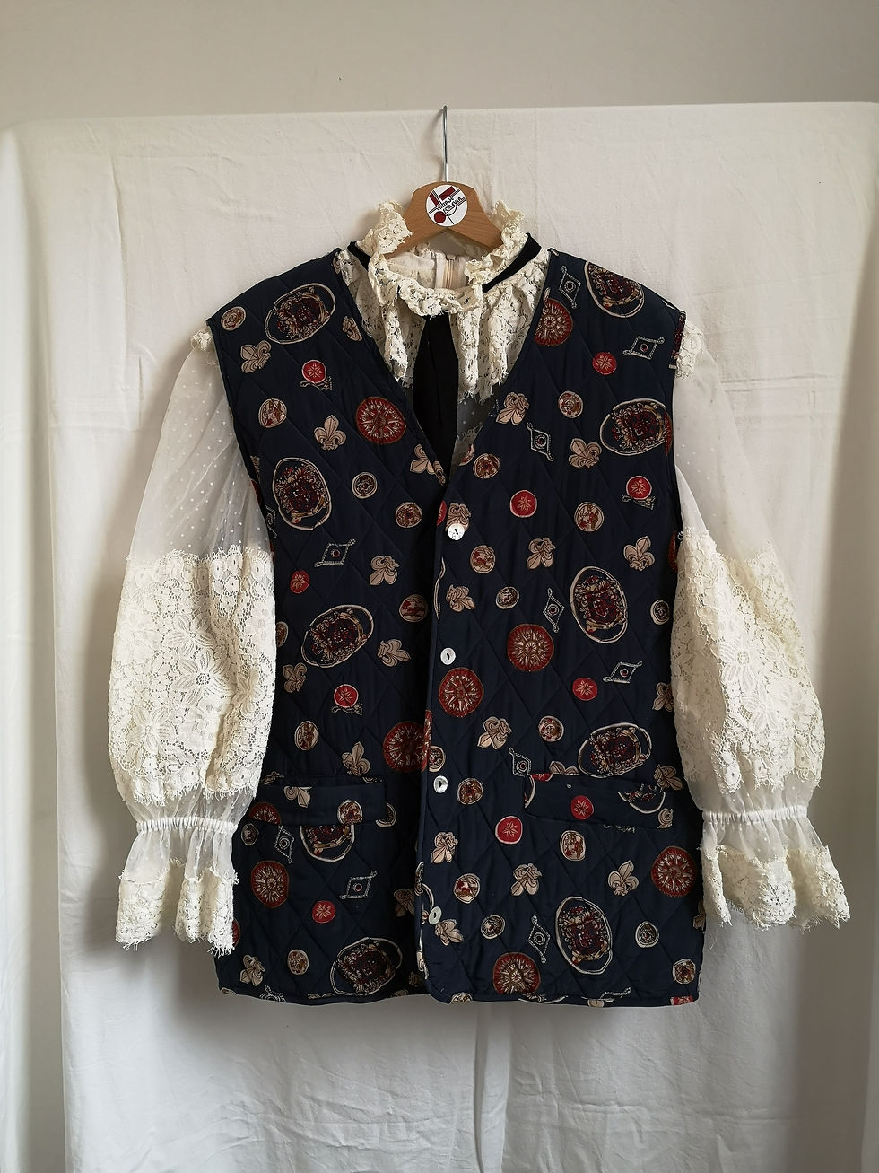 jedwabna pikowana kamizelka