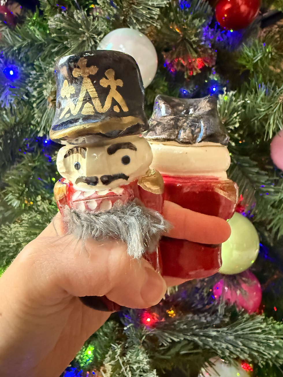 Thumbnail: Nutcrackers 