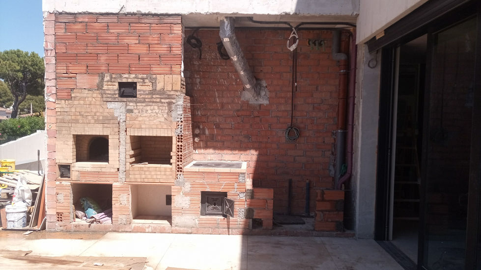 Complejo de barbacoa muy grande, horno ruso, cocina grande, kazan, tandoor.