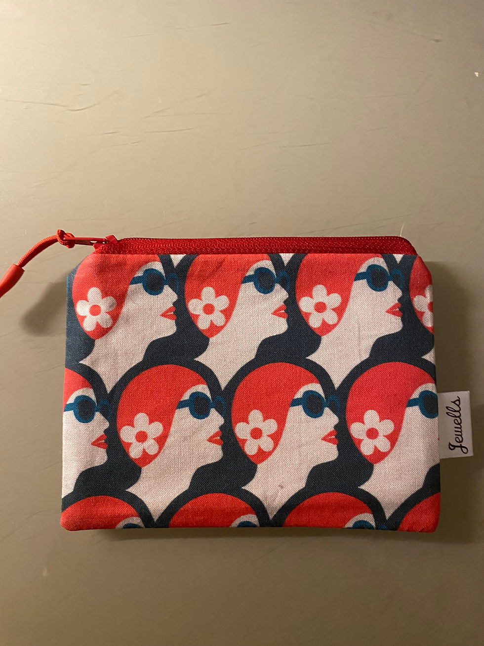 Thumbnail: Retro swim purse