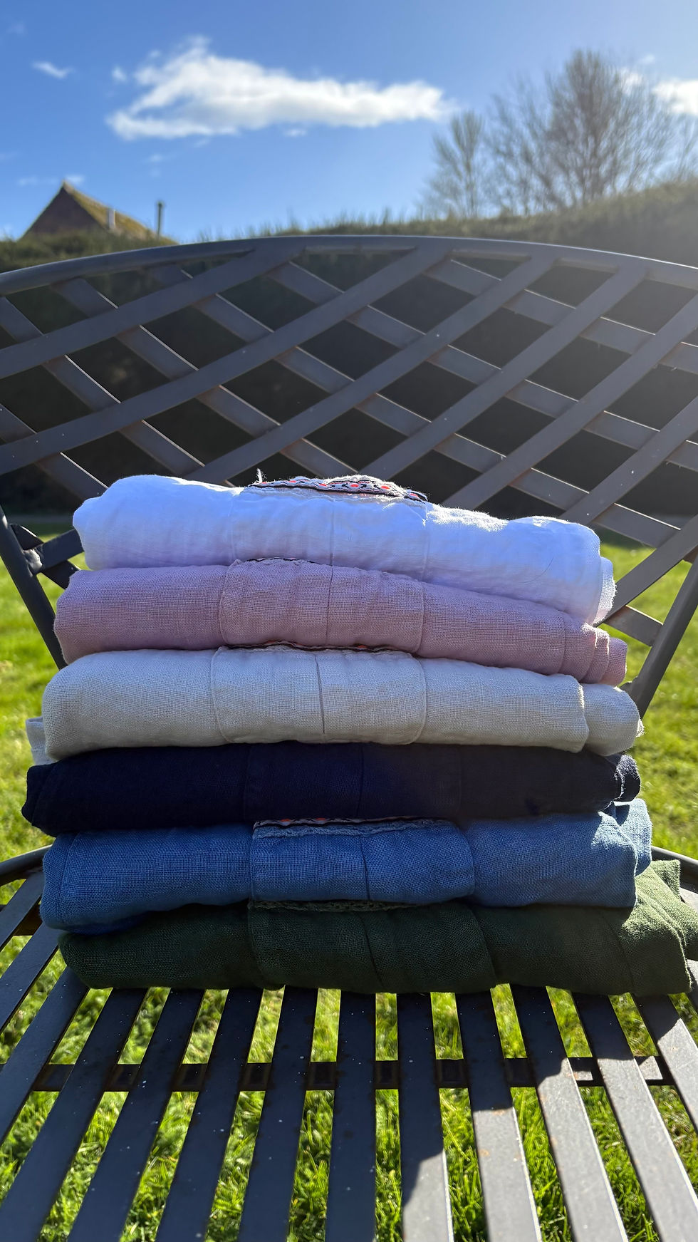 Thumbnail: Flower Pocket Linen Trousers