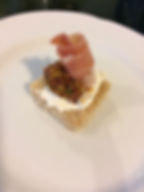 CANAPES DE JAMON SERRANO