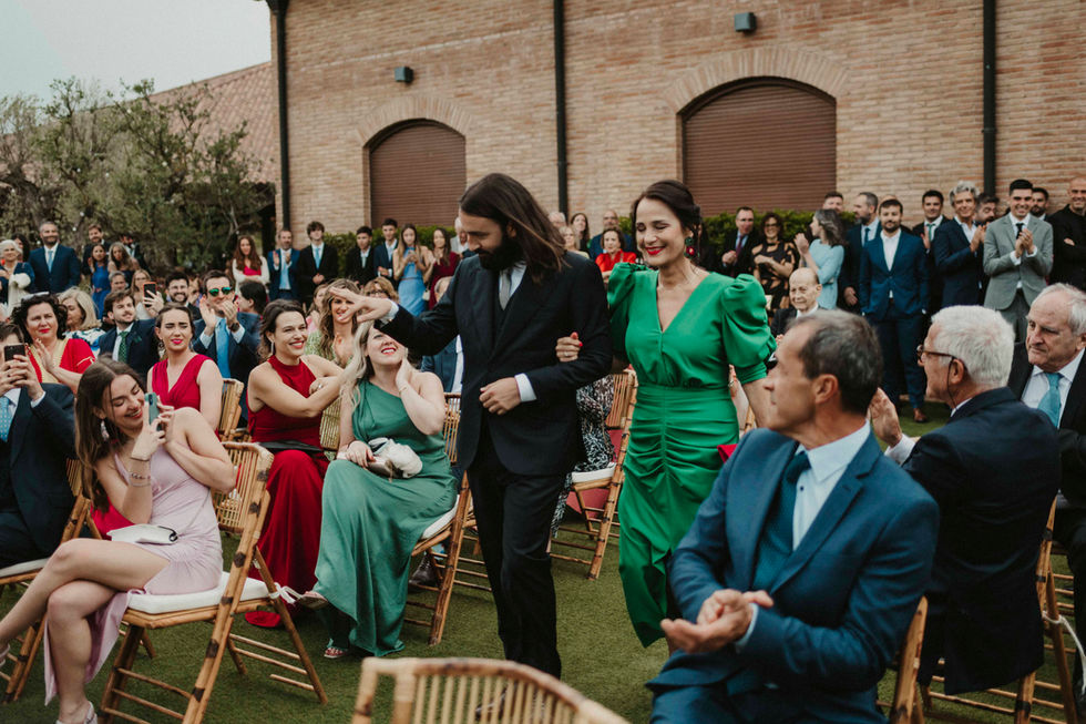 Novio entrando a la ceremonia