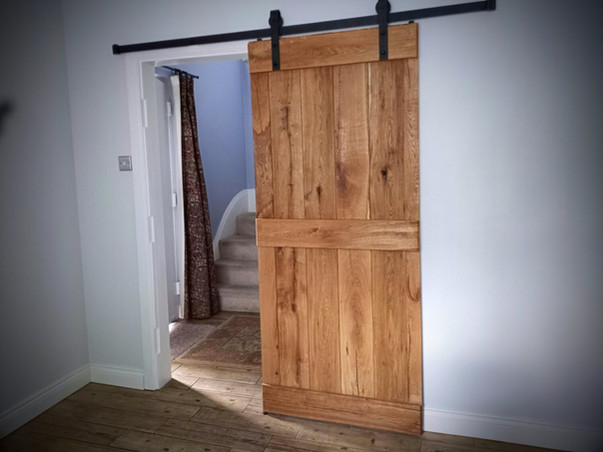 sliding+oak+door.jpeg